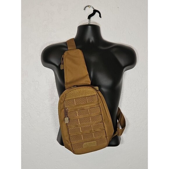 Highland Tactical Other - NWOT HIGHLAND TACTICAL Expo MOLLE Webbing CROSSBODY BAG w/Phone case